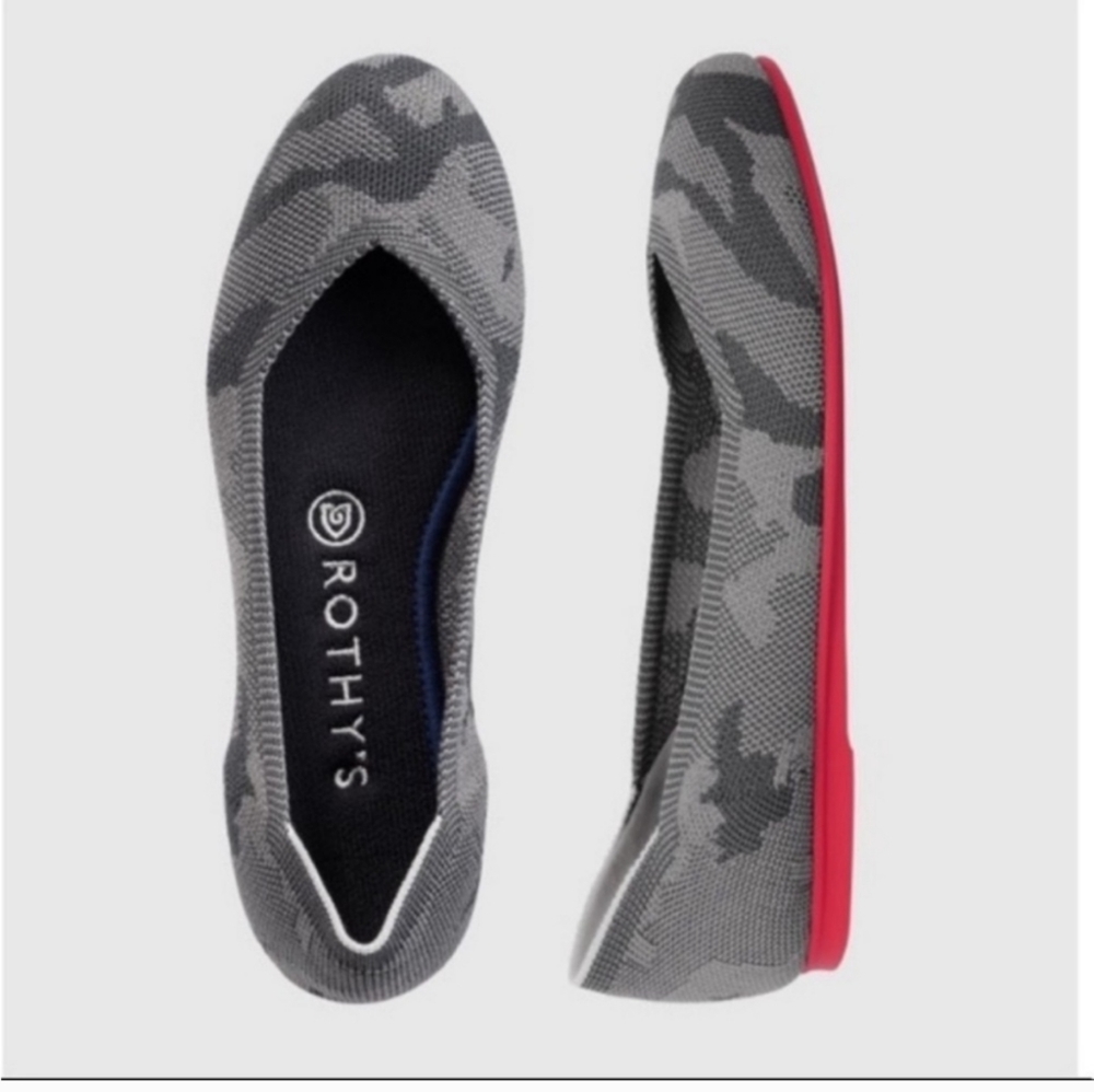 Retired Rothy’s Camp Flats Slip On Shoes